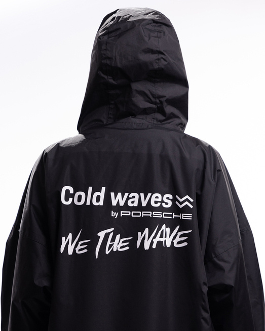 Cold Waves by Porsche - Collection 2024 - Poncho / Robe - Black