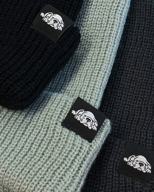 GONGA RIB BEANIE BLACK black tag