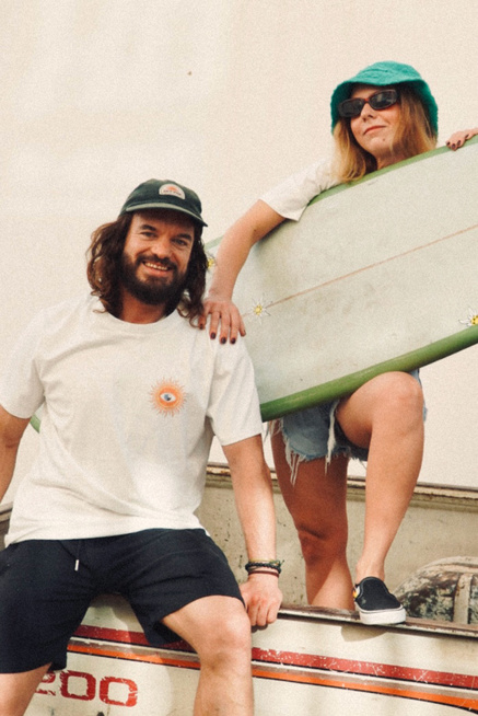 Gonga Unisex Tshirt Medium Fit Chasing The Sun Off White